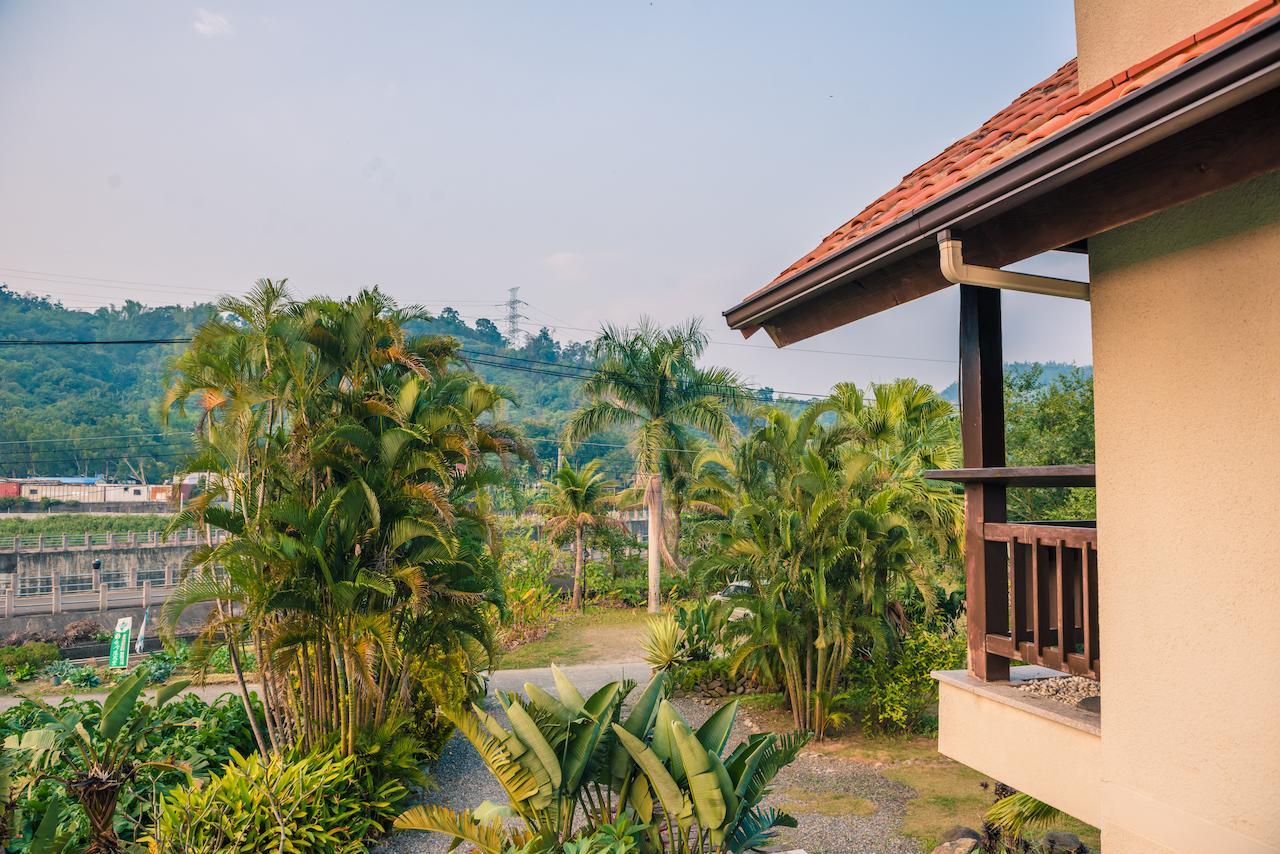 Palm Villa Guesthouse Nantou Bagian luar foto