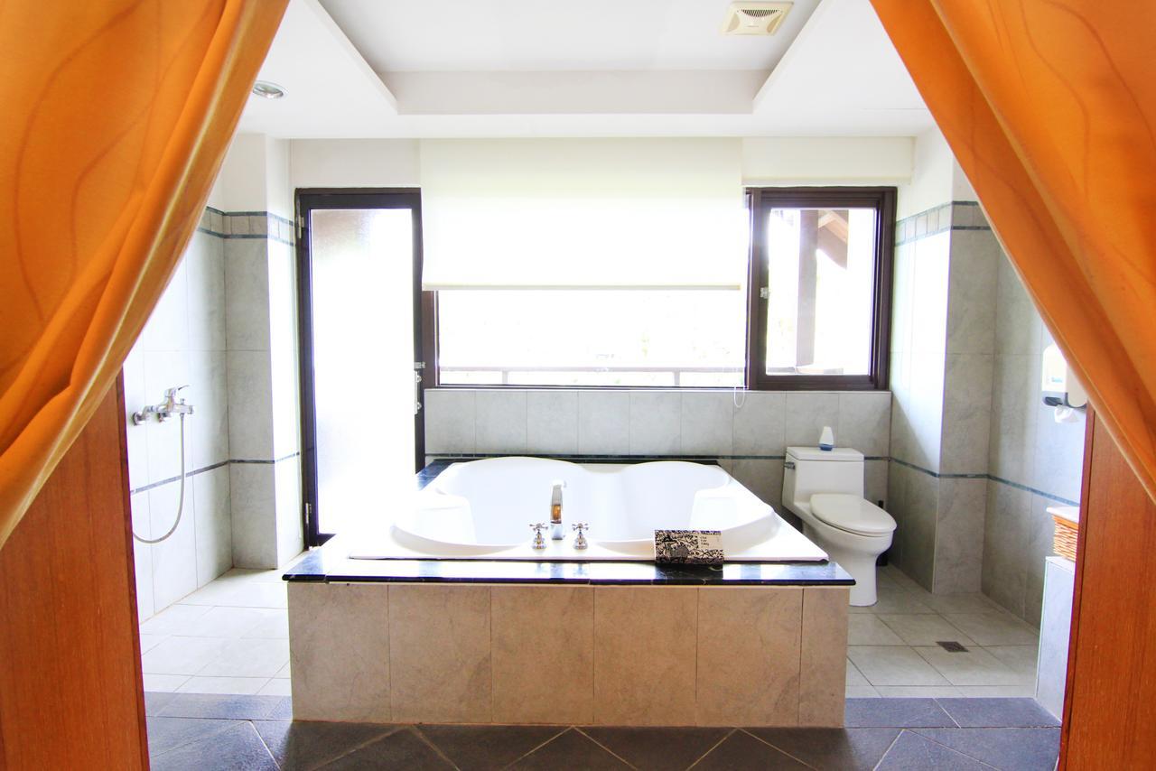 Palm Villa Guesthouse Nantou Bagian luar foto