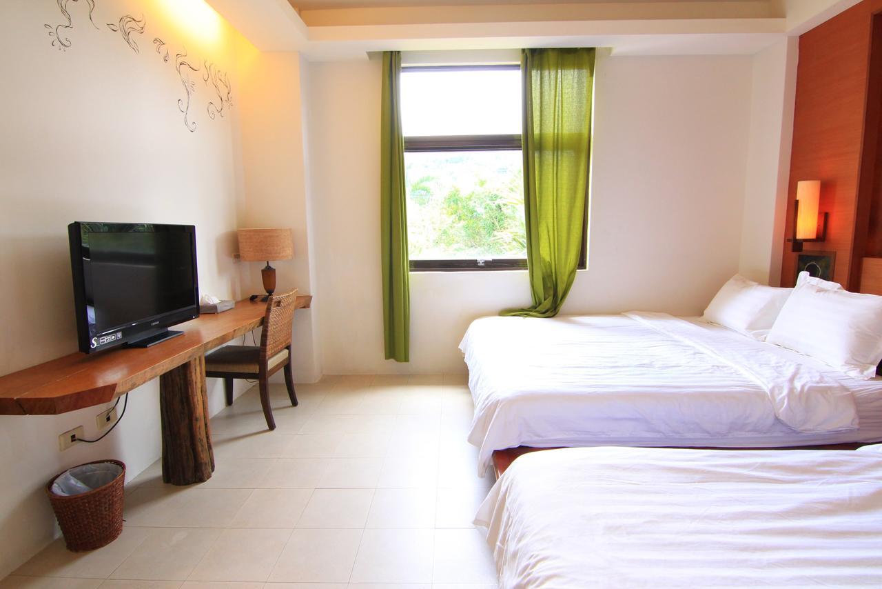 Palm Villa Guesthouse Nantou Bagian luar foto