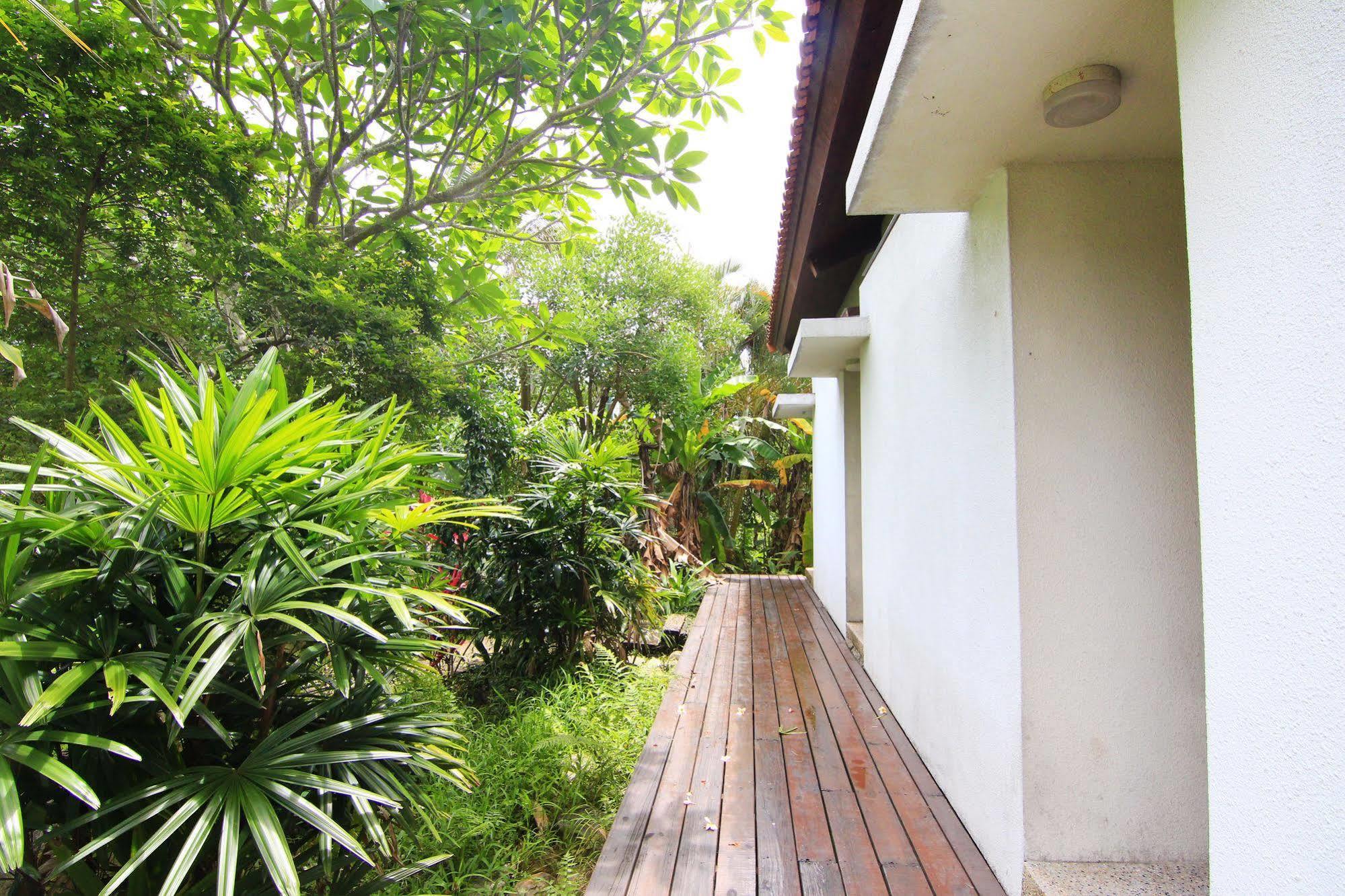 Palm Villa Guesthouse Nantou Bagian luar foto