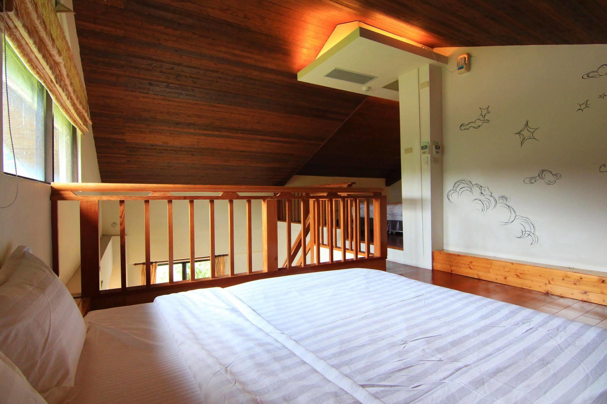 Palm Villa Guesthouse Nantou Bagian luar foto
