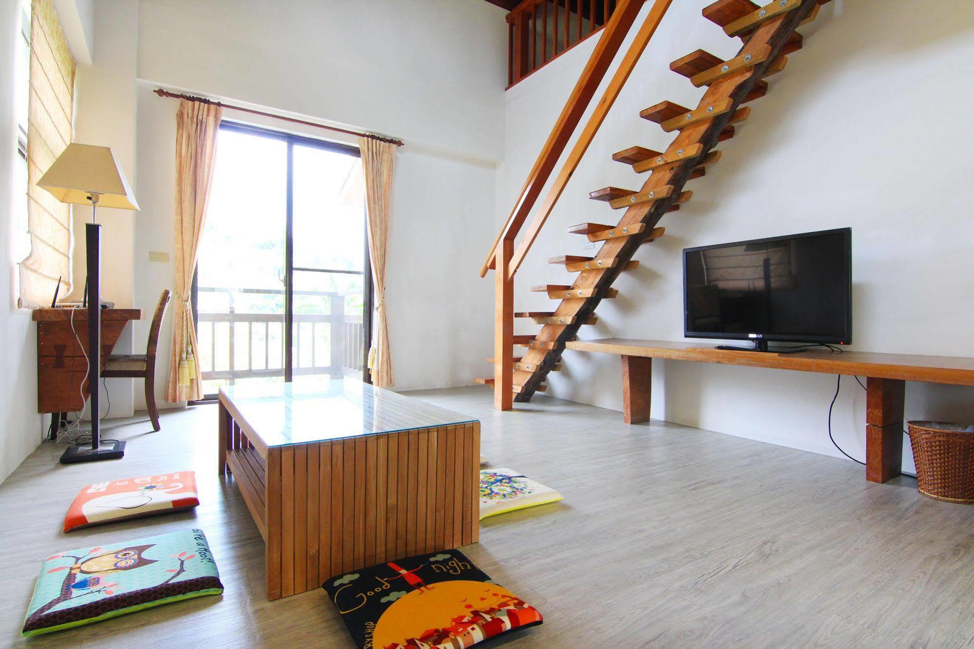 Palm Villa Guesthouse Nantou Bagian luar foto