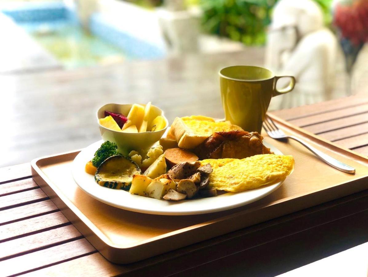 Palm Villa Guesthouse Nantou Bagian luar foto